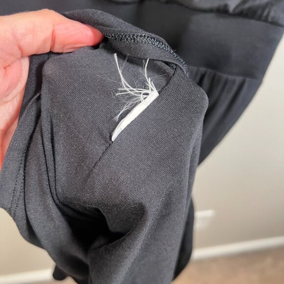 Athleta Santorini Cinch Midi Dress Size Medium Black Work Travel Athleisure - Picture 10 of 10